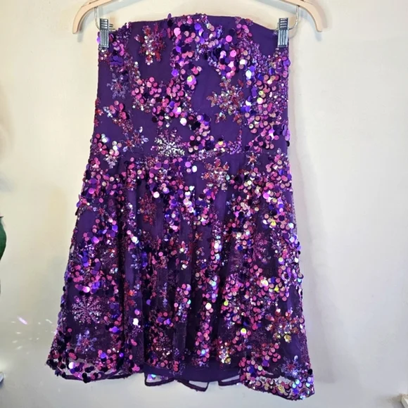 NWT Helsi Anita Strapless Sequin Fit & Flare Violet Dress XL 12-14 - Picture 3 of 13